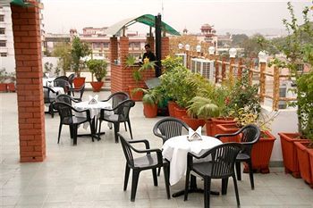 Hôtel Emerald Garden Club Ltd. à Jaipur Extérieur photo